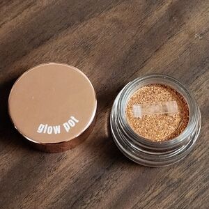 Tarte Glow Pot Eye Shadow In Spritz